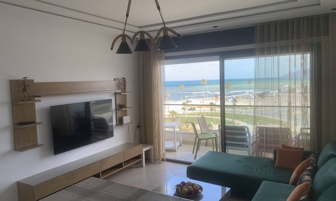 Miramar Apartment | Beachfront High Standard Flat