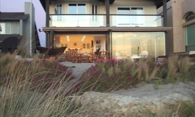 Oxnard Shores House | Beachfront Home - Incredible Views - Sand - Surf - Sunsets - Relax - 4 King Beds