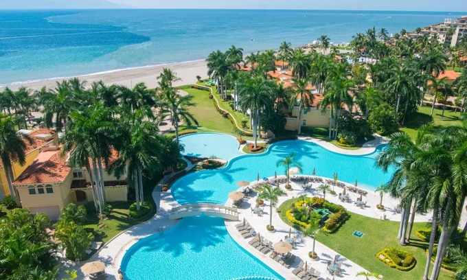 Marina Vallarta Condo | Beachfront, ocean view, very large 2 bedroom condo, luxury, spacious 220m.