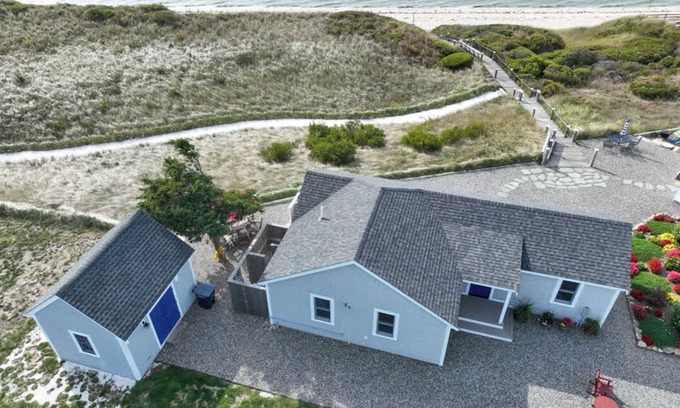 North Truro House | Beachfront on Private Beach w/AC!