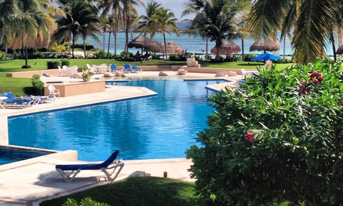 Puerto Aventuras Condo | Beachfront Paradise ~ Villa Del Mar ~ Spectacular Views & Gorgeous Beach