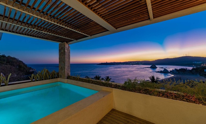 Santa Maria Huatulco Condo | Beachfront Penthouse W/Amazing Views + Amenities
