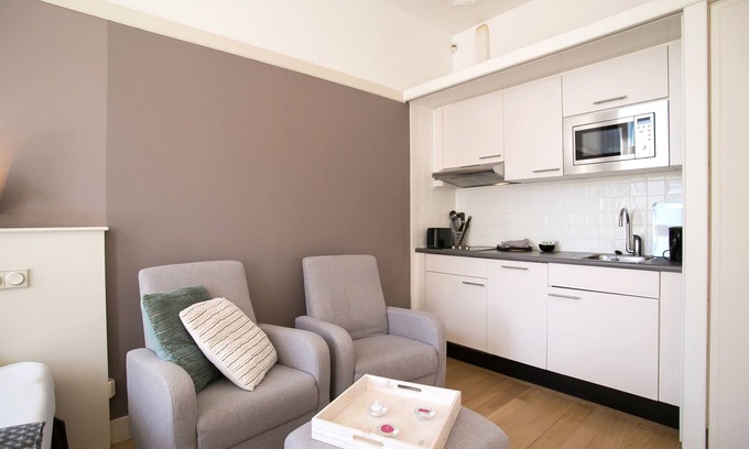 Scheveningen Apartment | Beachfront studio with easy access to downtown