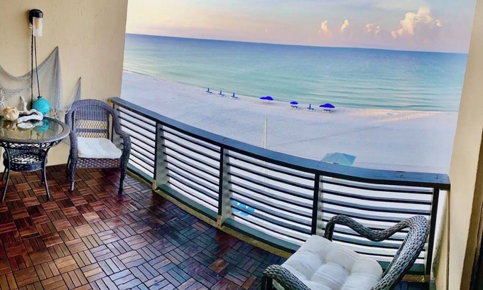 Silver Sands Beach Condo | Beachfront, Top Floor, Modern, Snowbird-Military. 3 month rental. Dec-Feb