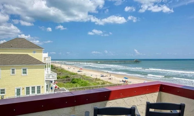 North Topsail Beach Condo | Beachfront Bliss: Luxury Condo with Spectacular Pier Views, Pools, and More!