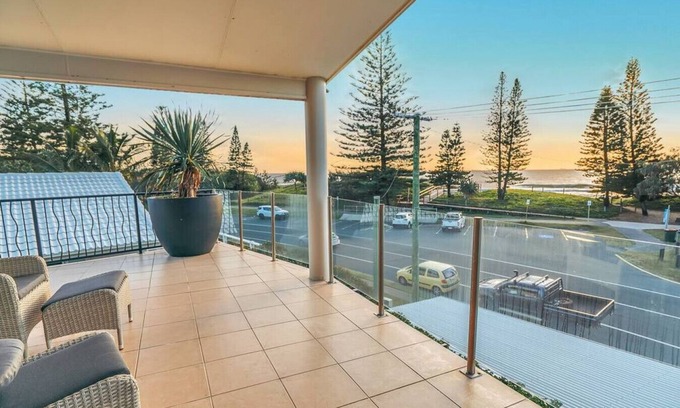 Buddina House | Beachfront with pool, ocean views and pet friendly