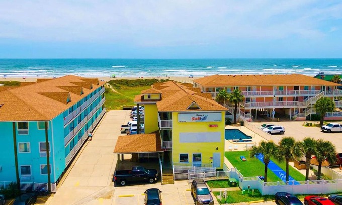 Port Aransas Apartment | BeachGate CondoSuites and Oceanfront Resort