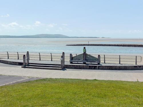 Crynant House | Beachlands