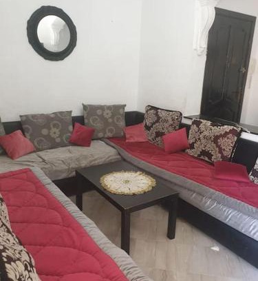 Miramar Apartment | Beachside 1-Bedroom Free Parking
