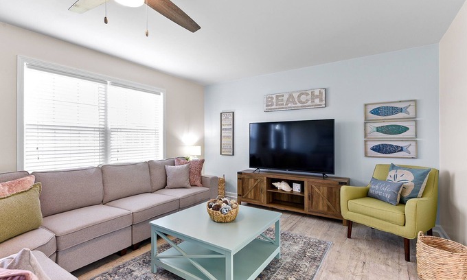Milton House | Beachy & Breezy - Perfect Fall Escape