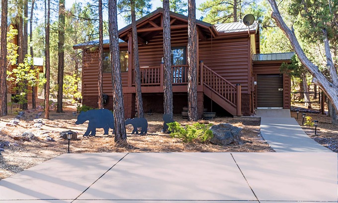 Show Low Cabin | BEAR-A-DISE Cabin in Bison Ridge nr/Fool Hollow Lake, Hiking Trails & Golf!
