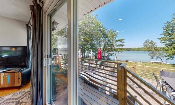 Jim Thorpe House | Bear Foot Lake House