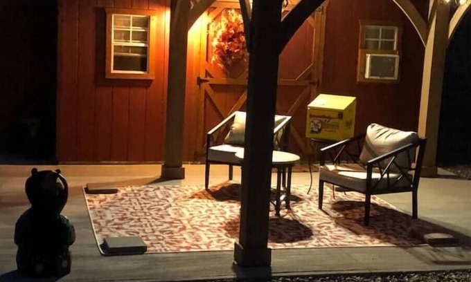 Ahsahka House | BEAR Tiny House Getaway on the Clearwater River