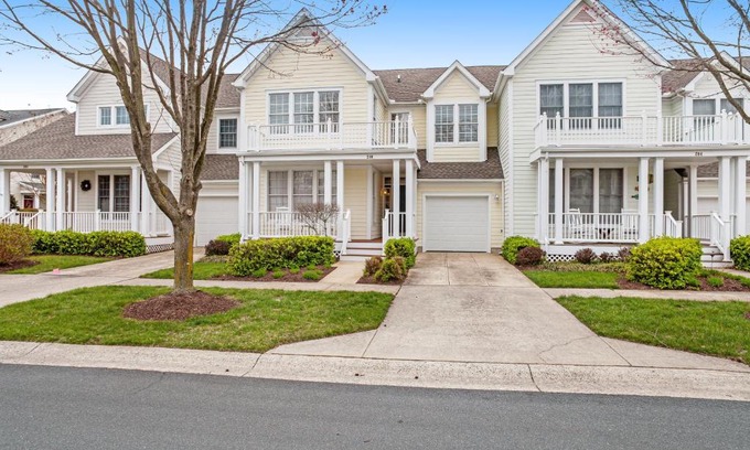 Ocean View House | Bear Trap - 206 October Glory