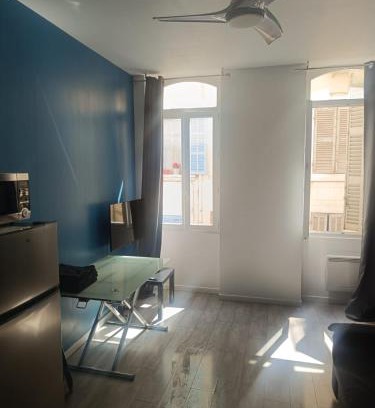 Noailles Apartment | Beau 2 pieces Vieux port de Marseille