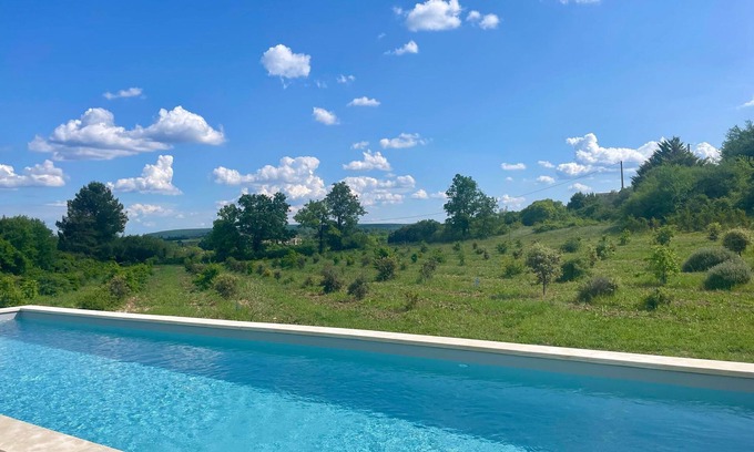 Le Garn House | "Beau Gite" House with Private Pool, Private Terrace and Wi-Fi