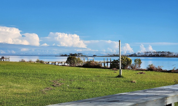 Gloucester House | Beaufort, NC nearby: Dolphins, Boating, Fishing, Birding, Waterfront