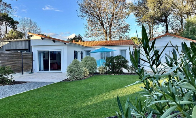 Saint-Brevin-l'Ocean House | Beautiful private villa for 4 people with WIFI, TV and terrace