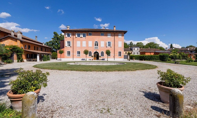 Strassoldo Apartment | Beautiful apartment for 5 people with WIFI, A/C, TV, terrace and pets allowed