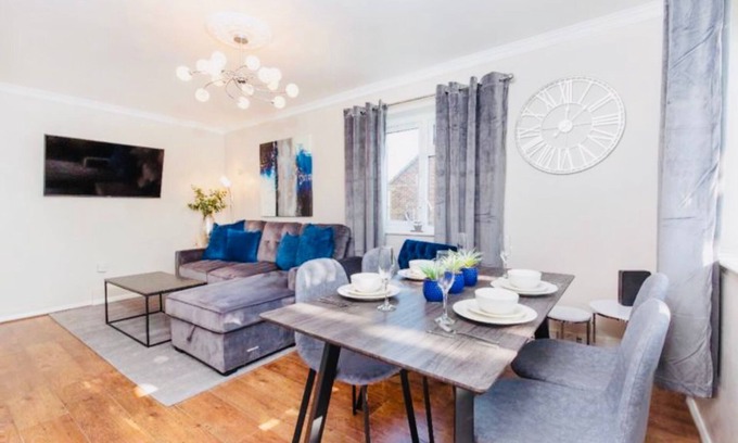 York Apartment | Beautiful 1-Bed Apartment in York near Gym
