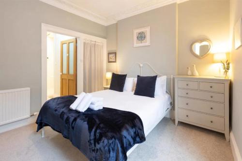 Bonnington Apartment | Beautiful 1 Bedroom Flat in Vibrant Stockbridge
