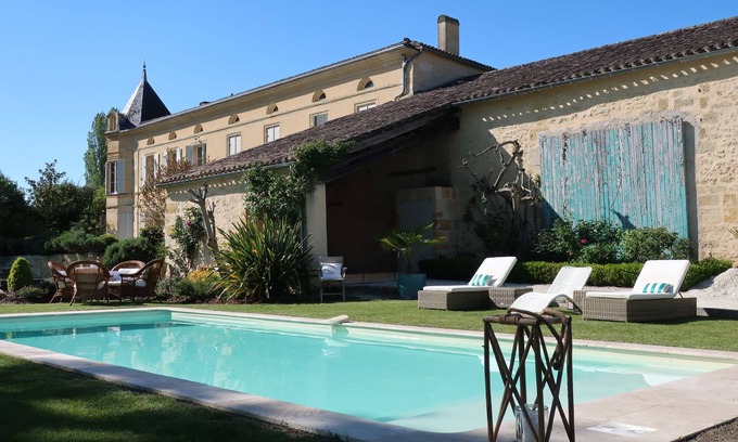Sainte-Colombe House | Beautiful 17th Century Chateau near St Emilion, Bordeaux area.