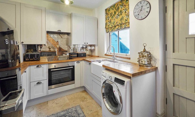 Stamford House | Beautiful 2-Bed Victorian House in Stamford