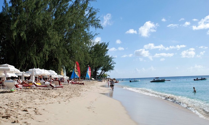 Westmoreland Villa | Beautiful 2 bedroom Villa, with sea views and private communal pool