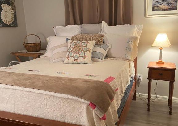 Bayonet Point House | Beautiful 2 Room Suite with Private Bath