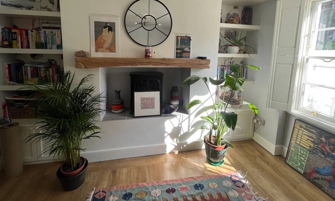 Canonbury Apartment | Beautiful 2BD Cul De Sac Flat - Essex Road