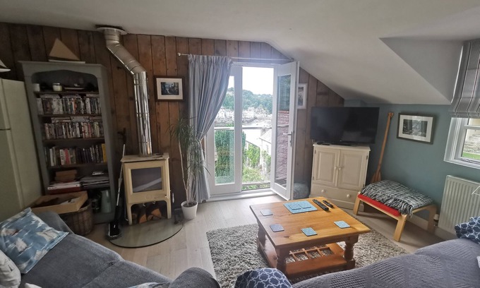 Fowey House | Beautiful 3 bedroom house with estuary view