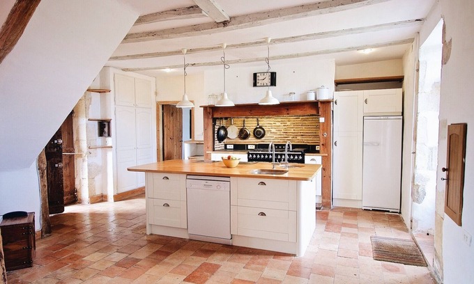 Bourlens House | Beautiful 4 bedroom stone farmhouse in the French countryside