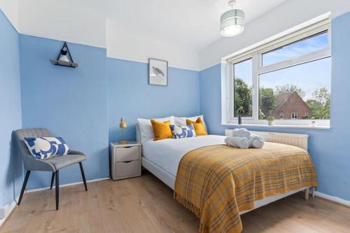 Aylesbury House | Beautiful 5 Bedroom House in Aylesbury free Parking PENN ROAD