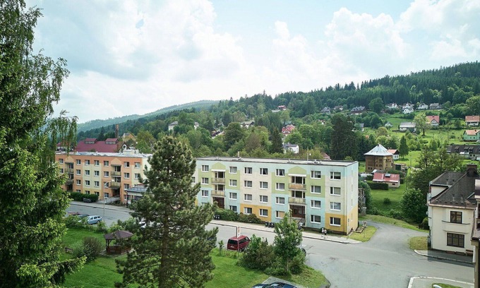 Josefov Dul Apartment | Beautiful apartment for 6 guests with WIFI, TV, balcony and parking