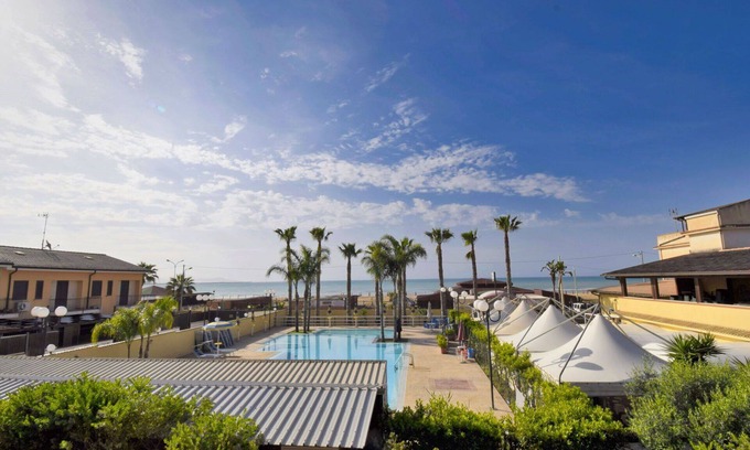 Porto Empedocle Apartment | Beautiful apartment for 4 guests with WIFI, pool, A/C, TV and balcony