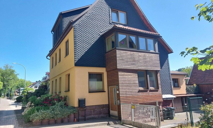 Springstille Apartment | Beautiful apartment for 4 guests with WIFI, TV and patio