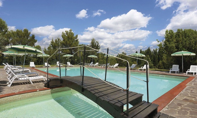 Terricciola House | Beautiful apartment in villa for 4 people with WIFI, pool, terrace and pets allowed