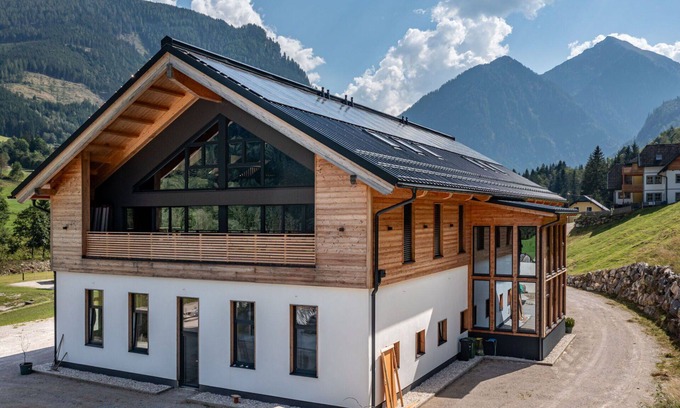 Solk Apartment | Beautiful apartment for 4 people with hot tub, WIFI, TV and patio