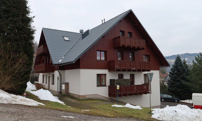 Rokytnice nad Jizerou Apartment | Beautiful apartment for 4 guests with WIFI, TV, balcony, pets allowed, panoramic view and parking