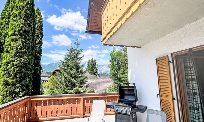 Grosssoelk Apartment | Beautiful apartment for 12 people with hot tub, WIFI, TV, terrace and panoramic view