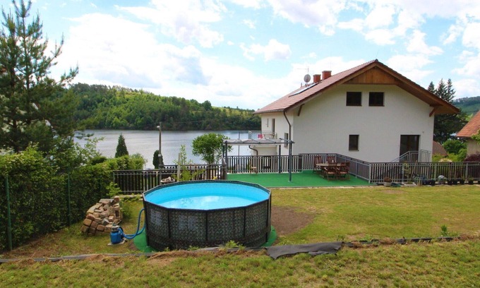 Zupanovice Apartment | Beautiful apartment for 9 people with WIFI, pool, TV, patio and pets allowed