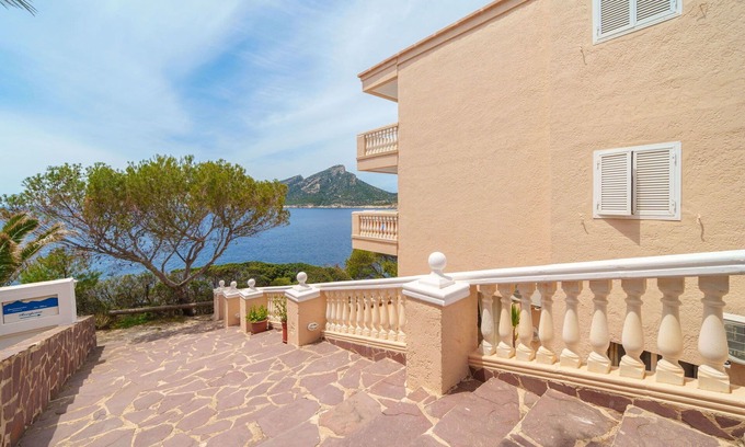 Andraitx Apartment | Beautiful apartment for 4 people with pool, A/C, WIFI, TV and balcony