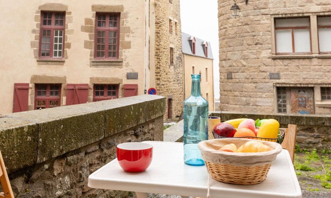 Intra Muros Apartment | Beautiful apartment for 3 people with WIFI, TV and terrace