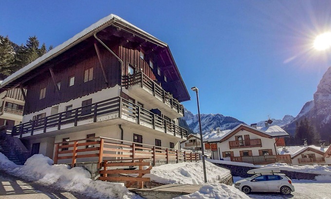 Alba Apartment | Beautiful apartment for 4 people with TV and pets allowed