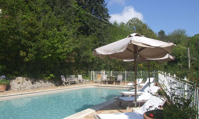 Sassetta Apartment | Beautiful apartment for 5 guests with WIFI, pool, TV, patio and parking