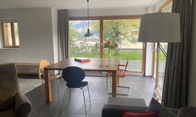 Grisons Apartment | Beautiful apartment for 8 guests with WIFI, TV and balcony