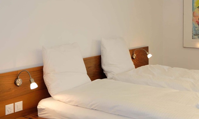 Spiez Apartment | Beautiful apartment for 4 people with WIFI, TV, balcony and pets allowed