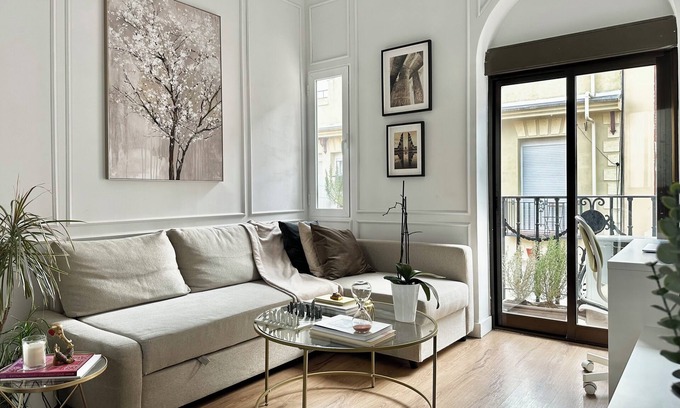 Goya Apartment | Beautiful Apartment for Seasonal Rental in Salamanca District