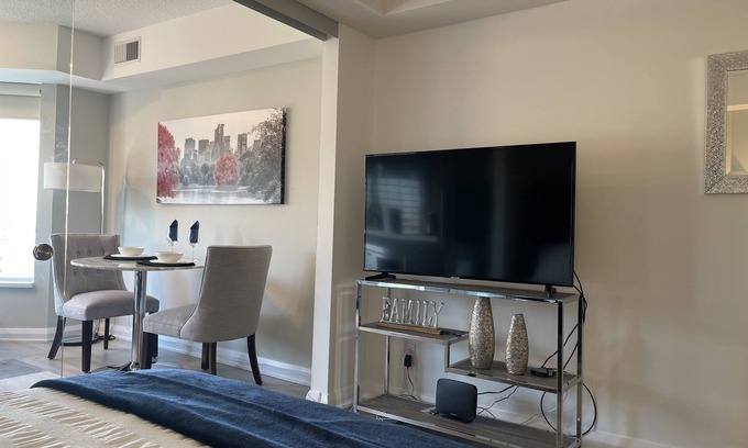 Bloor-Yorkville Apartment | Beautiful apartment , Fully furnished in the hart of Yorkville