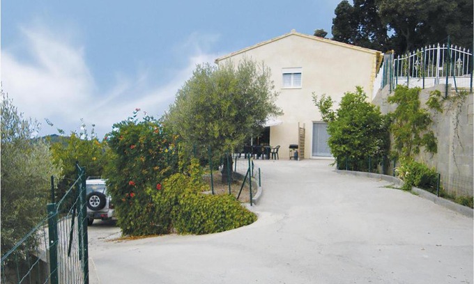 Coggia Apartment | Beautiful apartment in Coggia with 2 Bedrooms, Internet and Outdoor swimming pool